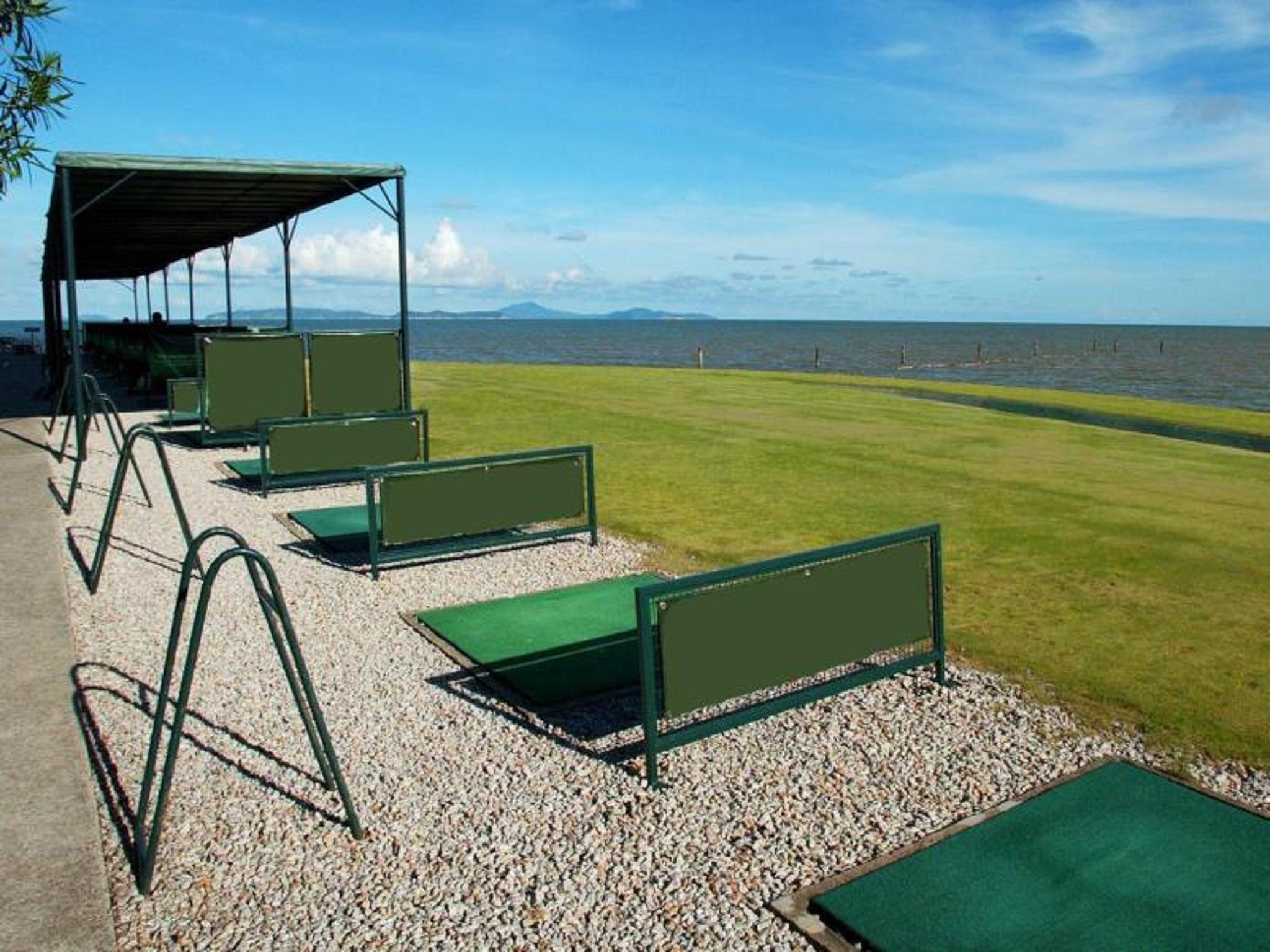 Grand Coloane Resort Macao Eksteriør bilde The driving range