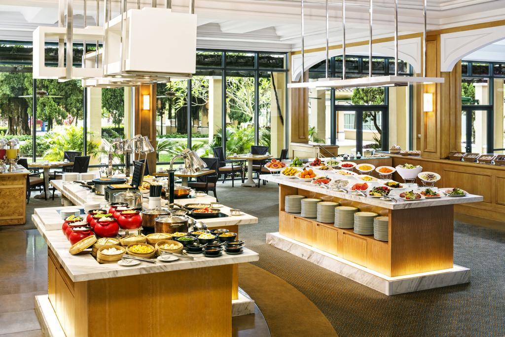 Grand Coloane Resort Macao Eksteriør bilde The buffet at the hotel