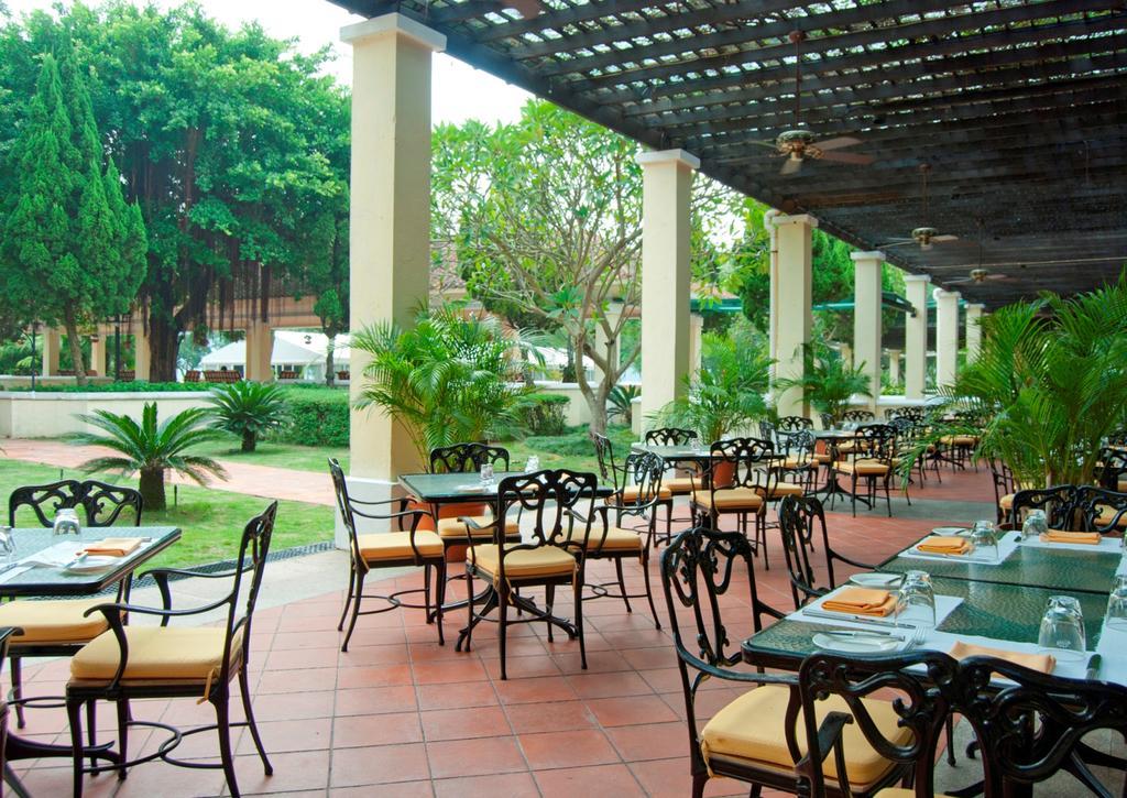 Grand Coloane Resort Macao Eksteriør bilde The restaurant at the hotel
