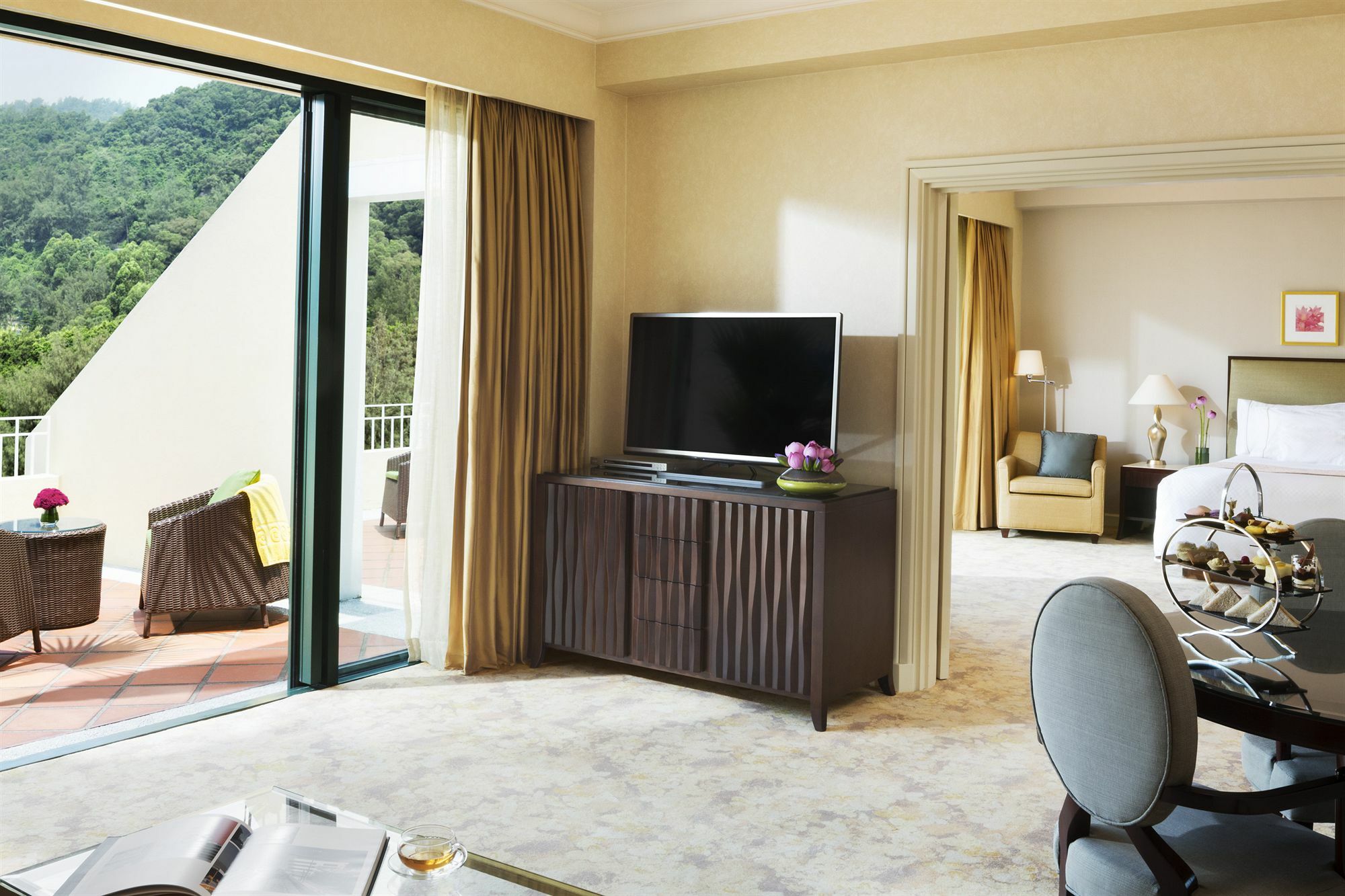 Grand Coloane Resort Macao Eksteriør bilde A television set